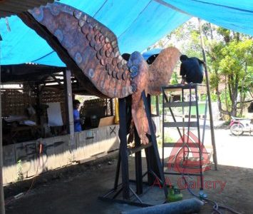 Patung Tembaga Gagak Winangsih di Indramayu Patung Tembaga Gagak Winangsih di Indramayu